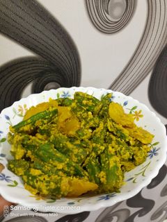 ঢেঁড়স ও আলু পোস্ত(Okra and potato posto recipe in Bengali) রেসিপির প্রধান ছবি