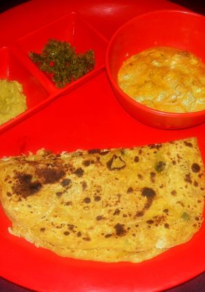 मूली के परांठे (Mooli Ke Parathe recipe in Hindi) रेसिपी मुख्य फोटो