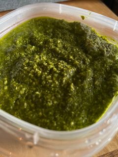 A picture of Homemade pesto sauce.