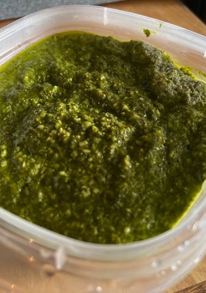 A picture of Homemade pesto sauce.