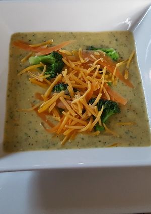 Una foto de Crema de brócoli con zanahorias
