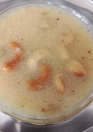 A picture of Paayasam with rice flour.