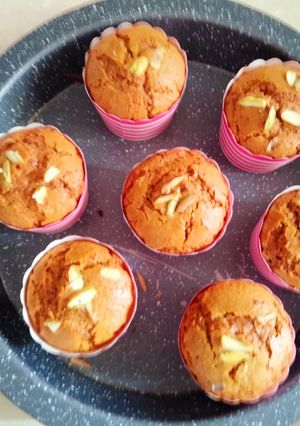 A picture of Thandai flavoured cupcakes.