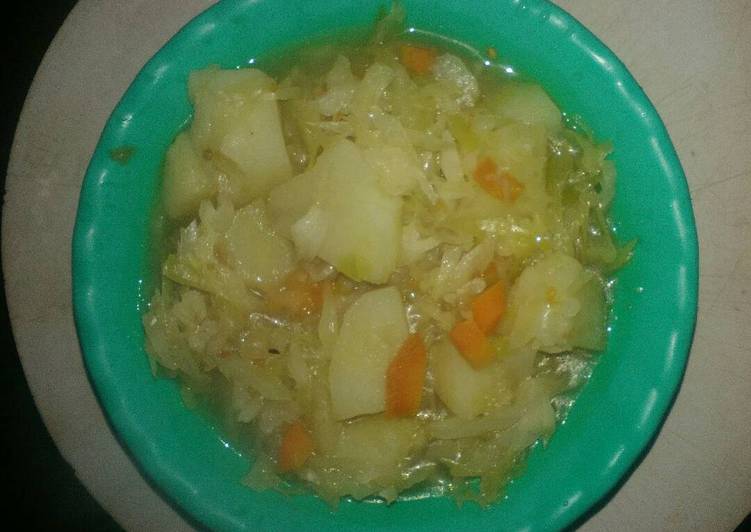 Stewed cabbage and potatoes