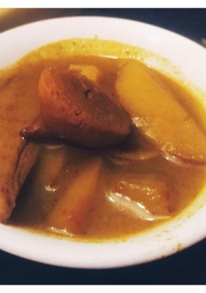 নিরামিষাশী সব্জির ঝোল(niramishasi sabjir jhol recipe in Bengali) রেসিপির প্রধান ছবি