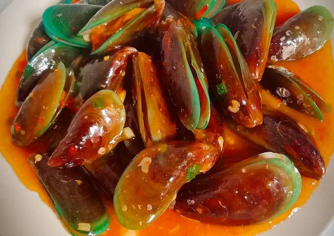 Resep Kerang Hijau Saus Padang oleh Dewinta - Cookpad