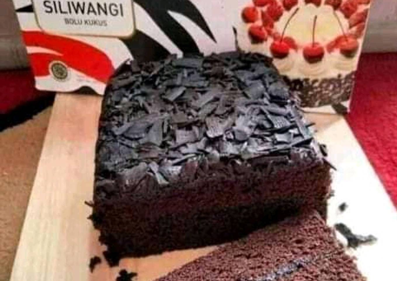 Kue black forest dari pinyuh