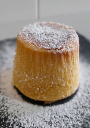 Una foto de Coulant de chocolate blanco sin gluten