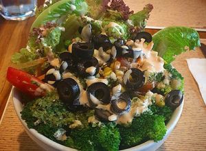 Una foto de Jungle Salad