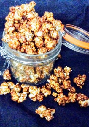 A picture of Carmlised Jaggery popcorn.