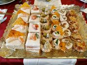 Una foto de pan de molde y surimi