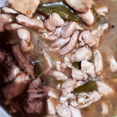 A picture of Chicken chilli with fried rice.