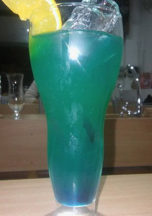 Una foto de Atomic Green