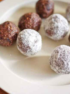 A picture of Energy Balls.