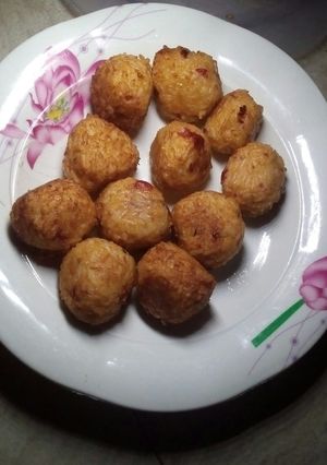A picture of Rice balls.