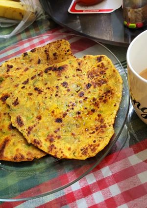 मिस्सी मेथी पराठा (Missi methi paratha recipe in Hindi) रेसिपी मुख्य फोटो