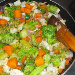 A picture of Spicy Vegetable Salad.