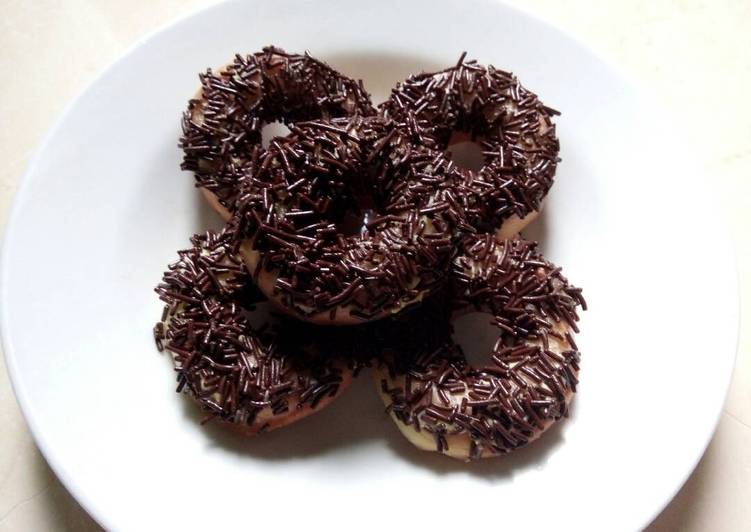 Donat goreng messes coklat tanpa kentang
