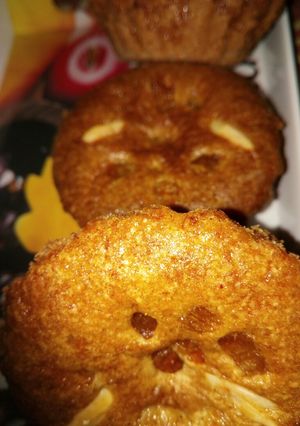 A picture of Egless Cup Cake with Milkmaid & Aampapad.