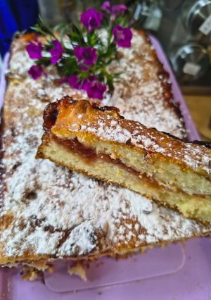 Una foto de Torta de Yogurt 🍋 y Mermelada