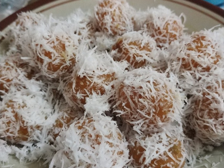 Ternyata begini lho! Resep praktis membuat Klepon Ubi Kuning  sedap