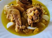 Una foto de pollo de corral olla