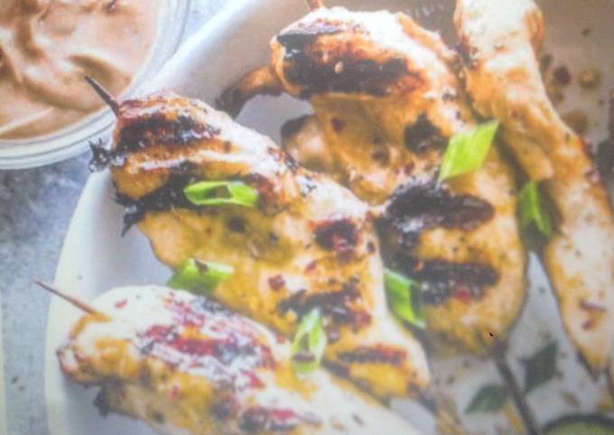 Chicken satay sticks with Peanut saus#Ramadan special "