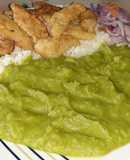 Chicharrón de Pescado con Puré de Espinaca