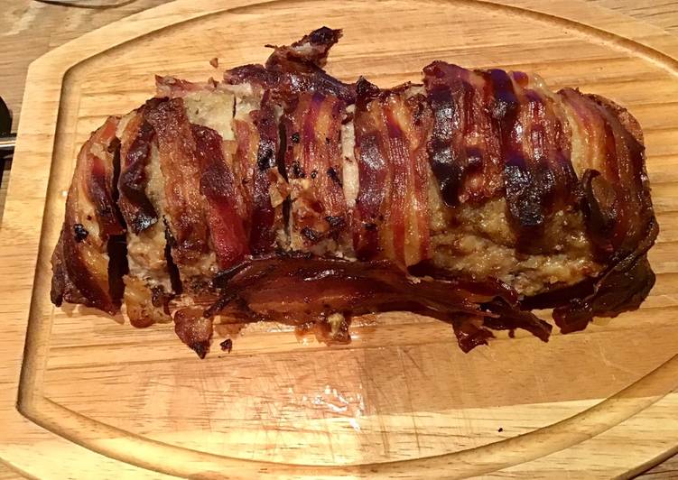 How to Prepare Tasty Halvforloren vildgås med svinekød og vildgåsebryst
og bacon