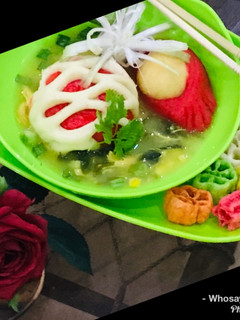 A picture of Whosayna’s Steamed Dumplings in Chicken Soup.