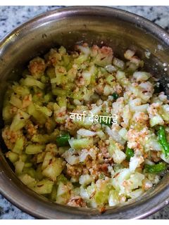 खमंग काकडी (khamang kakadi recipe in marathi) रेसिपी चे मुख्य फोटो
