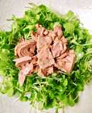 Salad Cải Mầm Cá Ngừ Ngâm Dầu