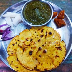 Saag,makka ki roti A picture of Saag,makka ki roti.