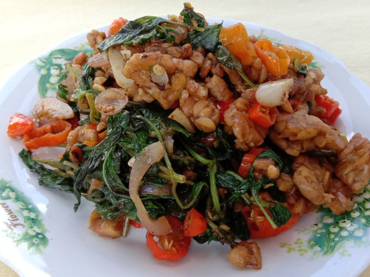 Bagaimana Menyiapkan Tempe Kemangi Jeletot yang Lezat Sekali