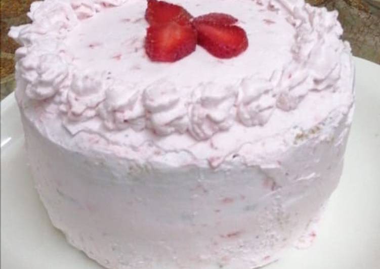 Simple Way to Prepare Any-night-of-the-week Strawberry Cake