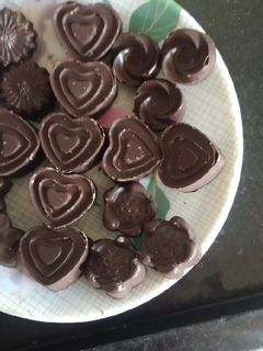 ચોકલેટ(Chocolate Recipe in Gujarati) રેસીપી મુખ્ય ફોટો