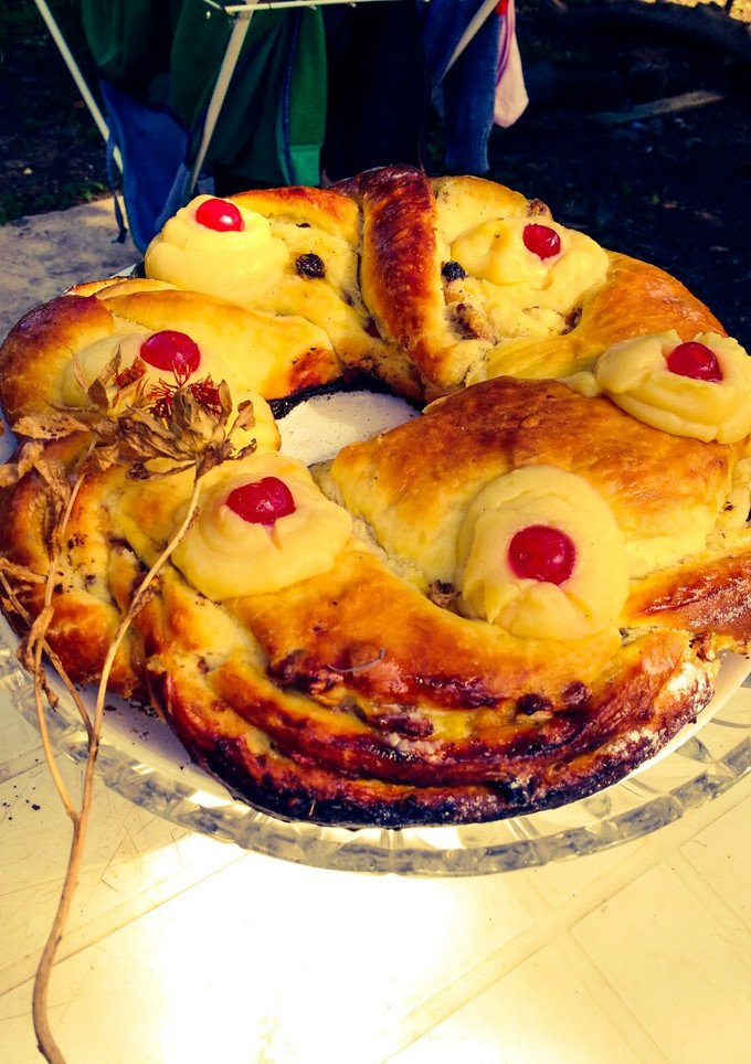 Una foto de Rosca de Pascuas rellena