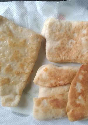 Φωτογραφία της συνταγής Τυροψωμάκια και όχι μόνο (τηγανητά ή μη). Χωρίς αυγό ή βούτυρο