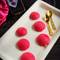 A picture of Pink idli.