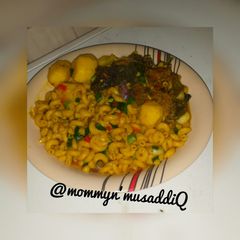 A picture of Macaroni with Irish and cat fish by s@lma ful@rny.