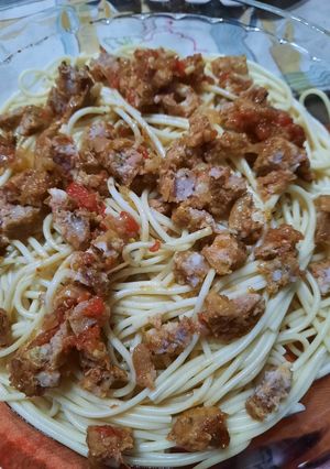 Una foto de Fideos spaghetti con salsa de chorizo (que quedo cocido)