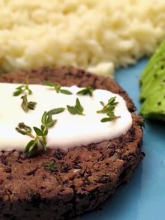 Foto de OMG Burguer (hambúrguer de feijão preto)