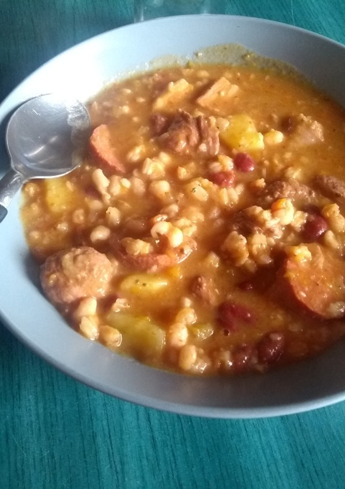 Una foto de Locro argentino
