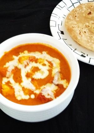 A picture of Paneer Makhanwala.