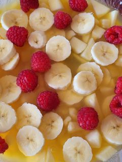 Una foto de Macedonia de frutas