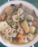 Sopa de fideos moñito