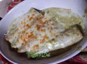 Una foto de pechuga de pollo con queso philadelphia