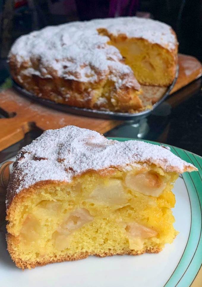 Шарлотка з яблуками