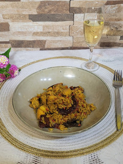 Una foto de Paella de pollo