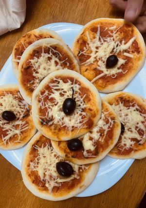 صورة لوصفة ميني بيتزا 🍕🍕🍕🍕